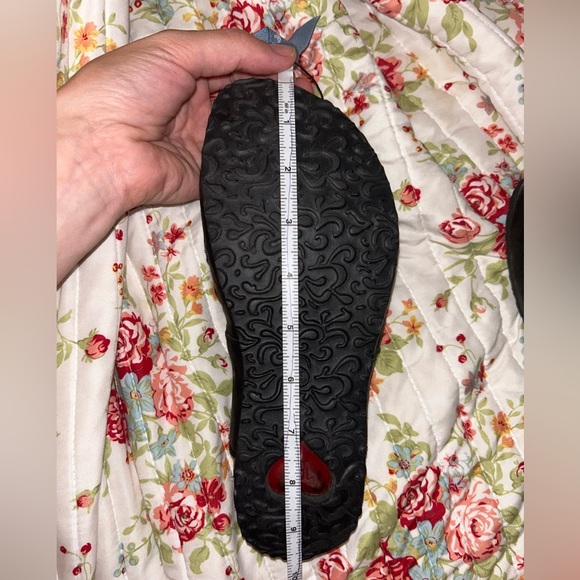 Think! Leather Mary Jane Slip On’s - Picture 9 of 10